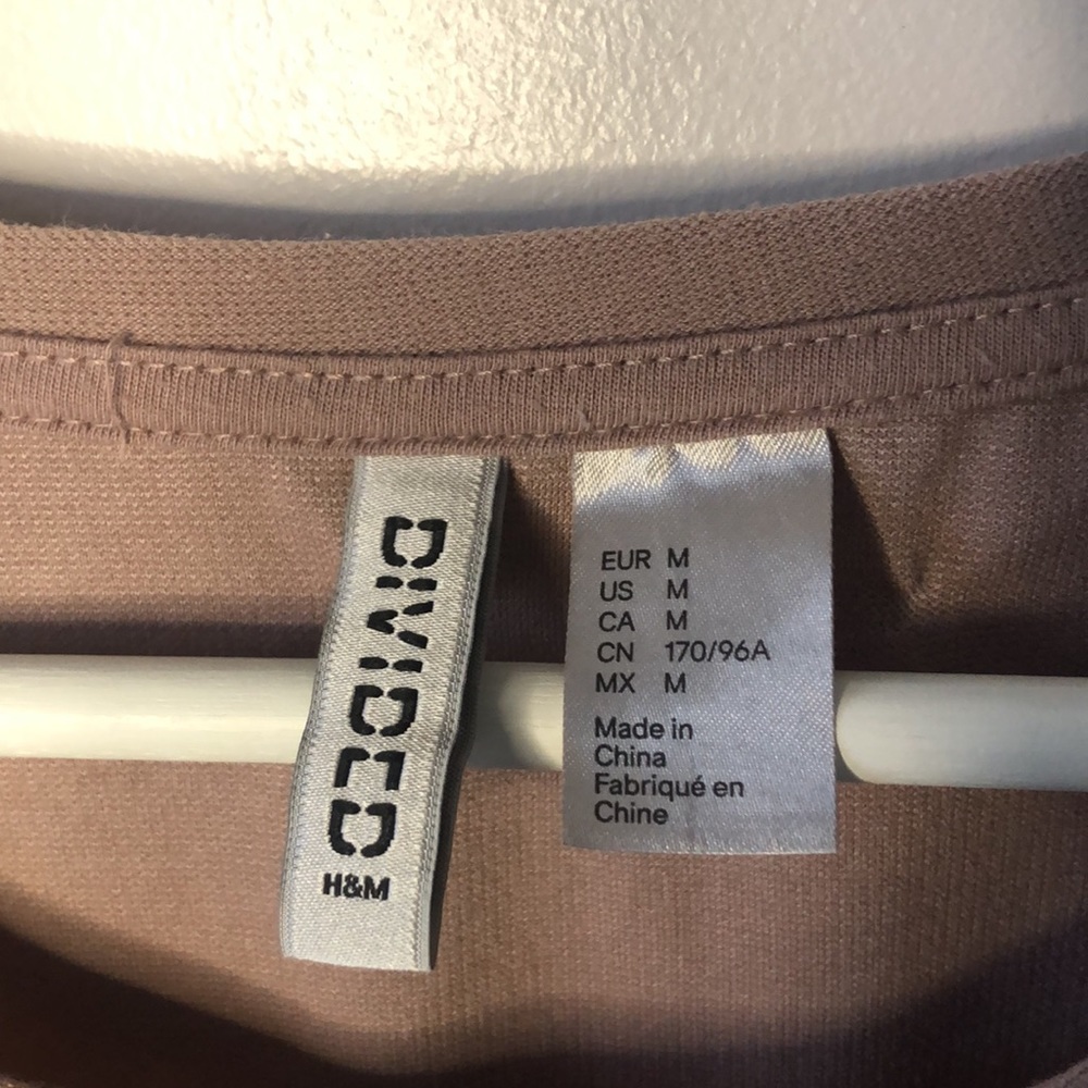 Brown long sleeve top, longer in the back - Picture 3 of 9